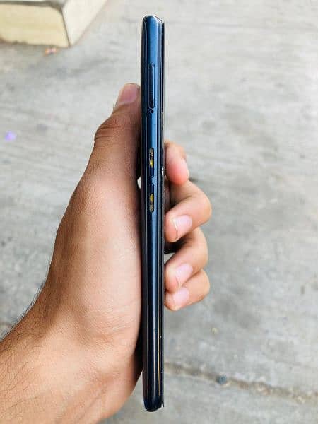 Oppo A54 4