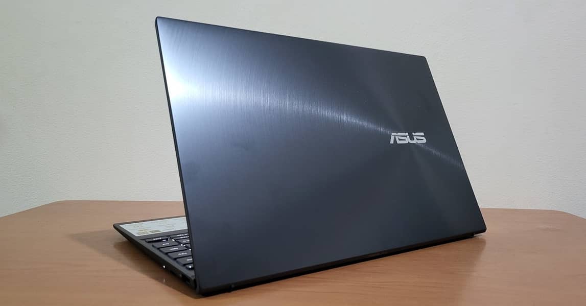 Asus Zenbook 14 Ux425Ea i5 11th Gen . . . Metal Body 10/10 cocallndition 3