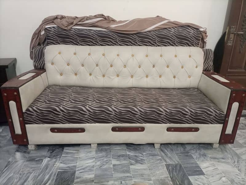 5 seater rexin sofa set 0