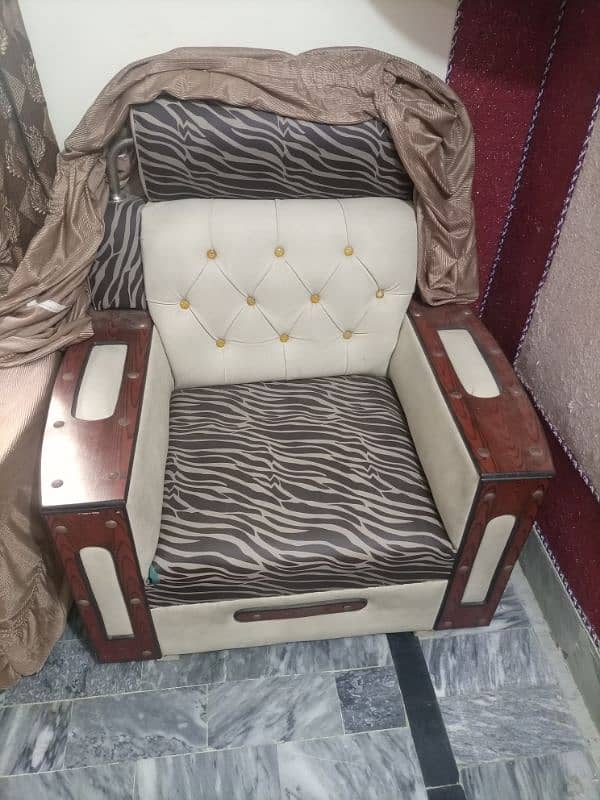 5 seater rexin sofa set 4