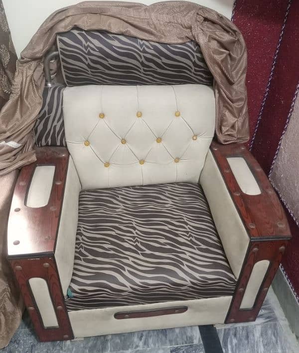 5 seater rexin sofa set 8