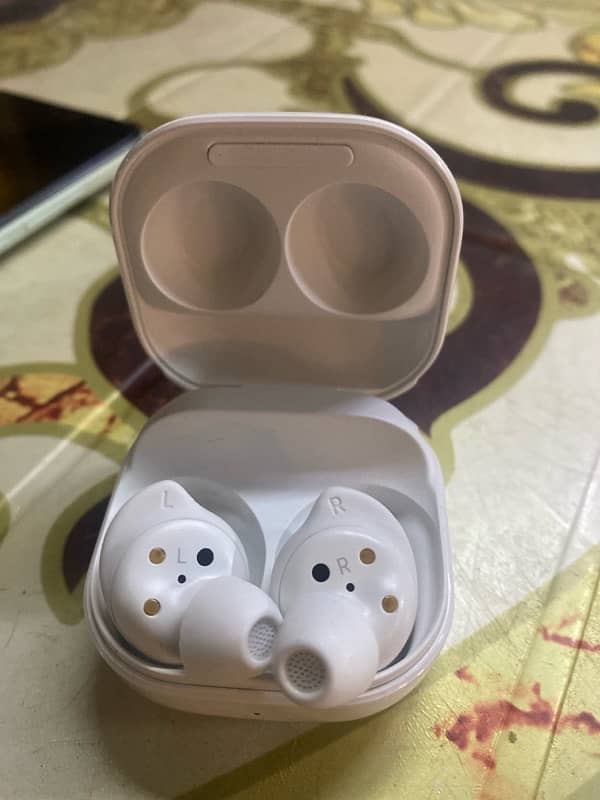 galaxy buds 1