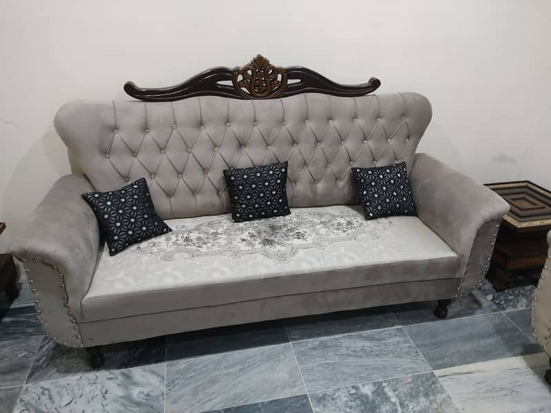 Sofa set & Tables 5