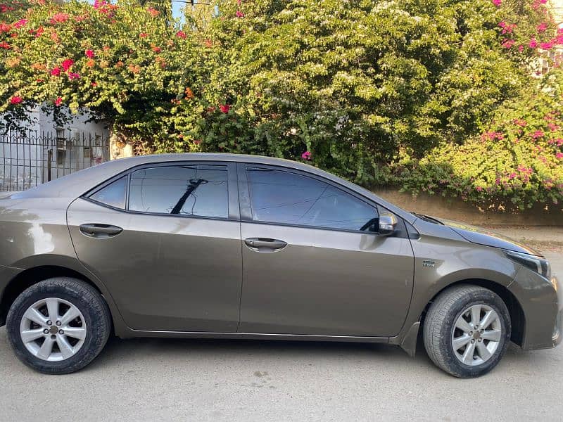 Toyota Corolla Altis 2016 3