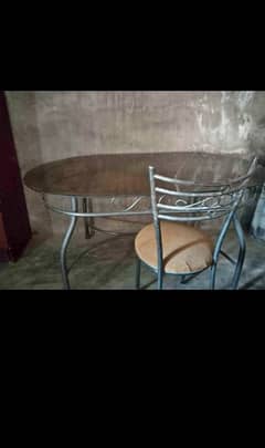 Dinning table with 4 chairs