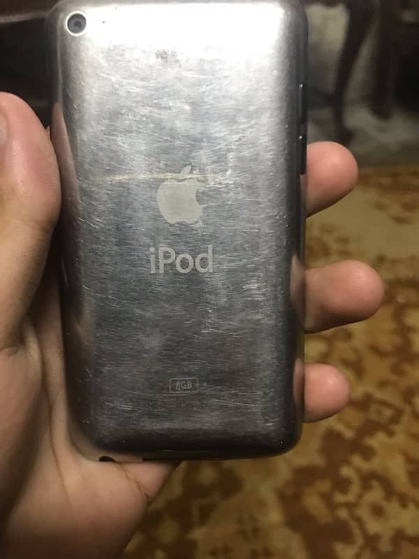 mini ipod urgently sale contact on watsapp (03244587209) 6