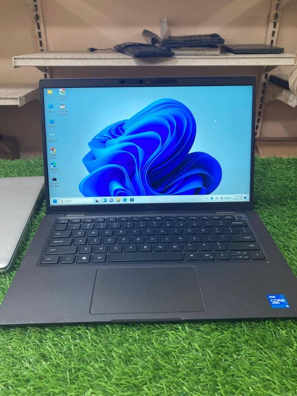 Dell Latitude 7420 i5-11th Generation 1