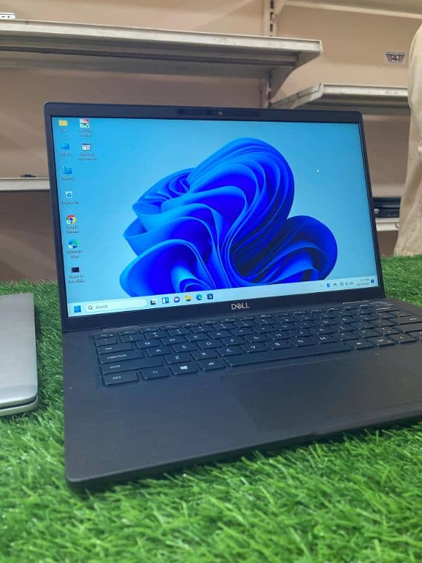 Dell Latitude 7420 i5-11th Generation 4