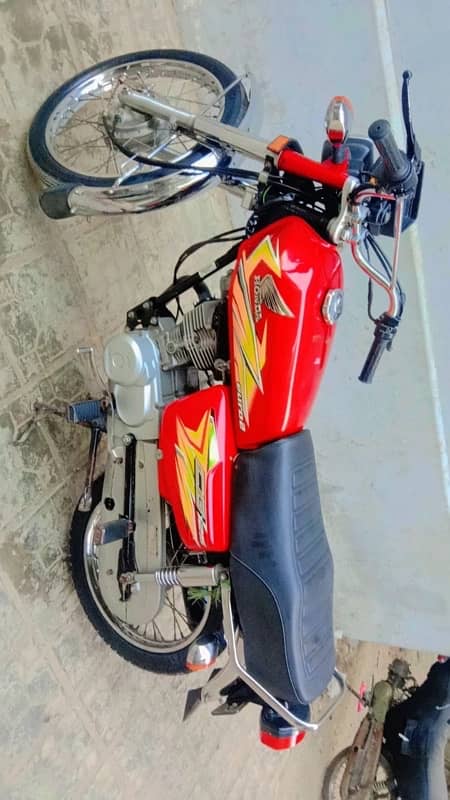 honda 125 in good condtion transfer must 1