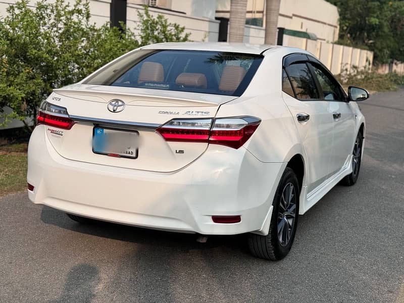 Toyota Corolla Altis 2019 4