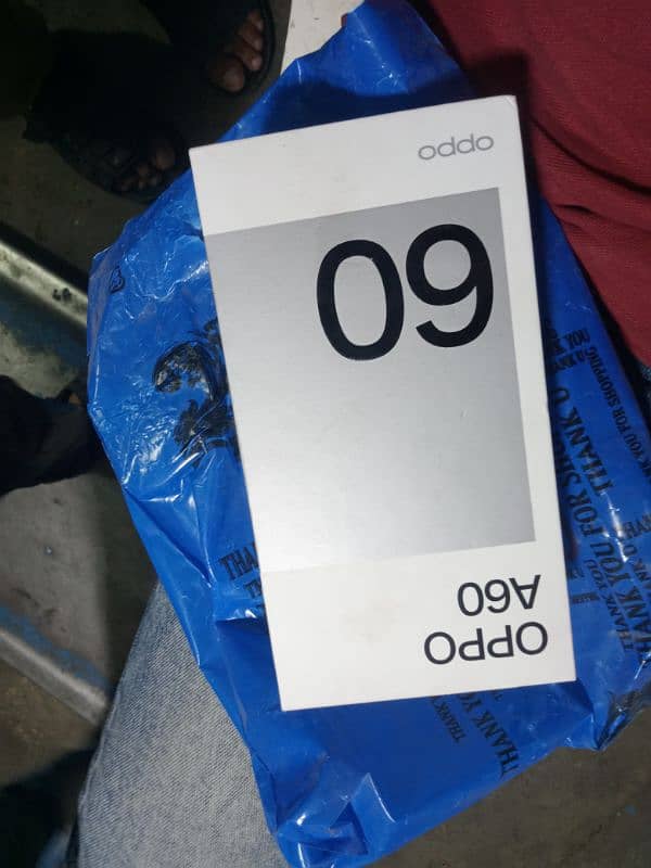 oppo a60 4