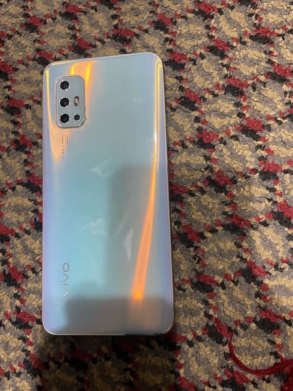 vivo v 17 1