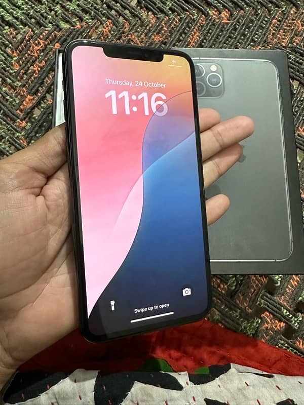 Iphone 11 pro max PTA approved 4