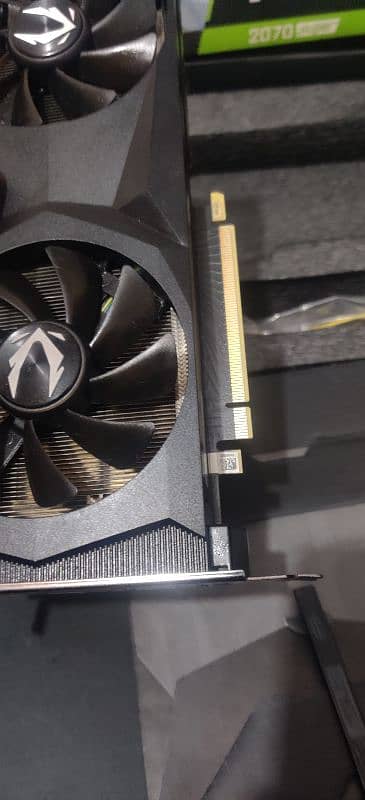 RTX 2070 SUPER WITH BOX ZOTAC AMP RGB LIGHTS 3