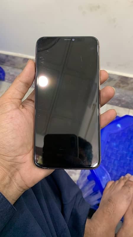 IPhone 11 Pro Max 5