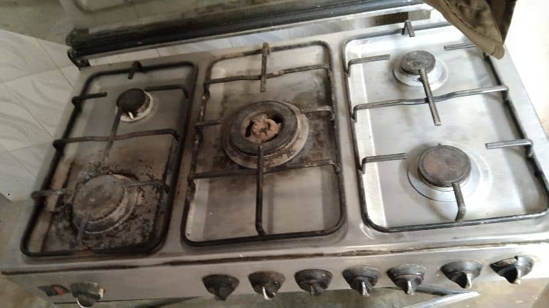 cooking range for sale good conditin 4