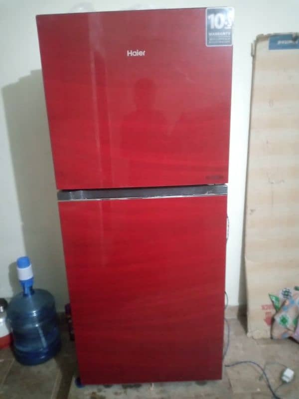 Haier glass freezers bahut acchi condition Mein Hai chalne mein bouth 1