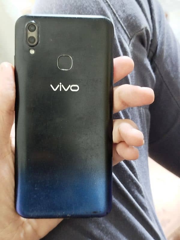 Vivo1811 1