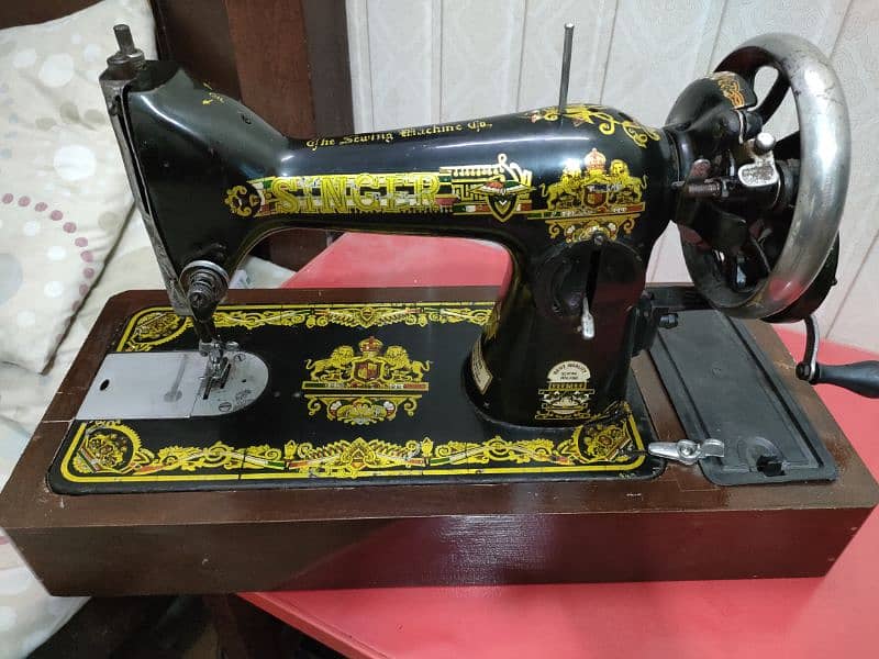 Singer sewing machine 5