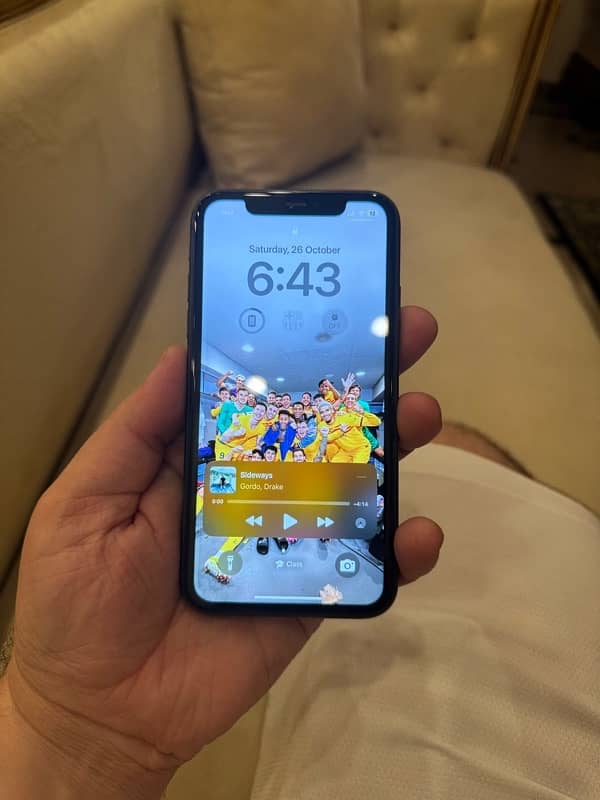 Iphone 11 64 GB BLACK PTA APPROVE 1