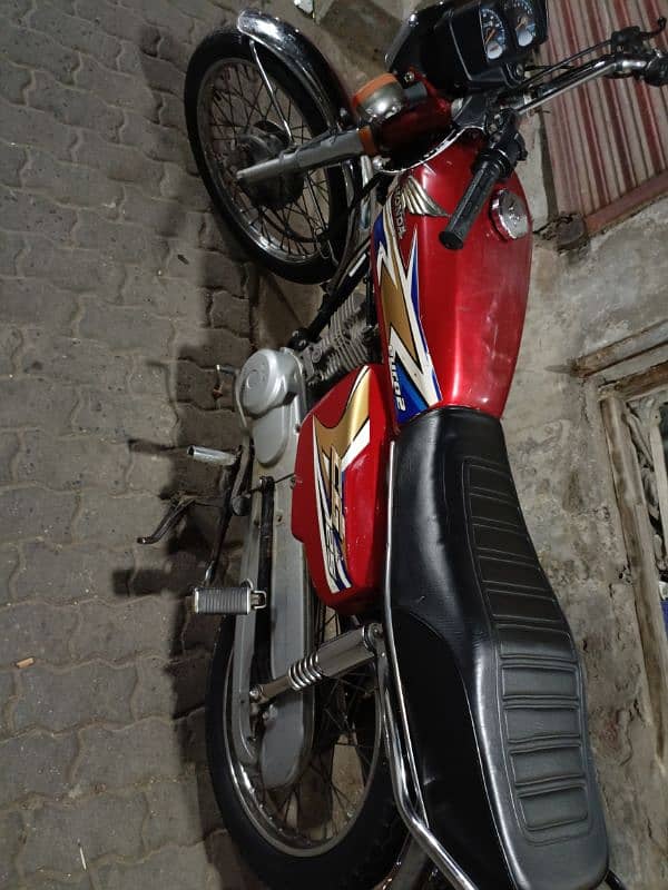 Honda 125 for sale with lush condition 1