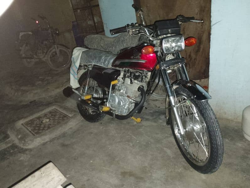 Honda 125 urgent sale 5 care only call, 03212344199 4