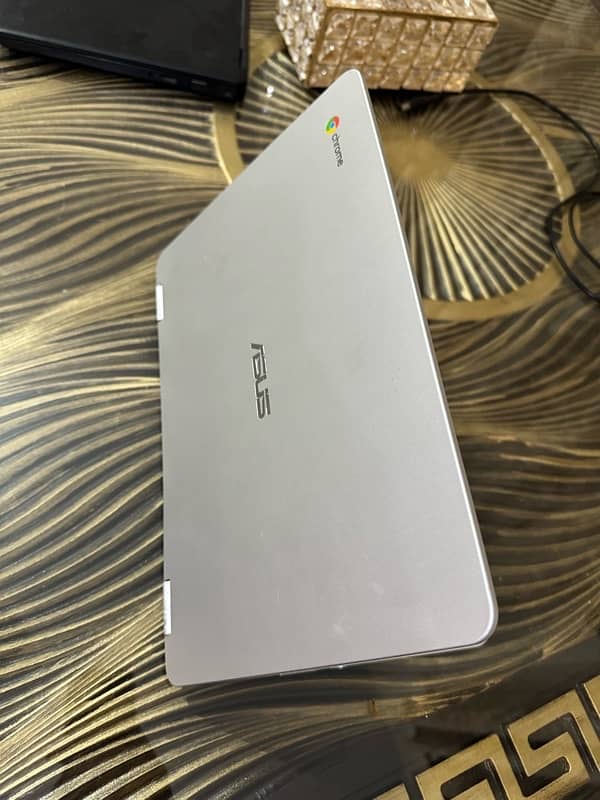 ASUS Touch & Type Laptop 1