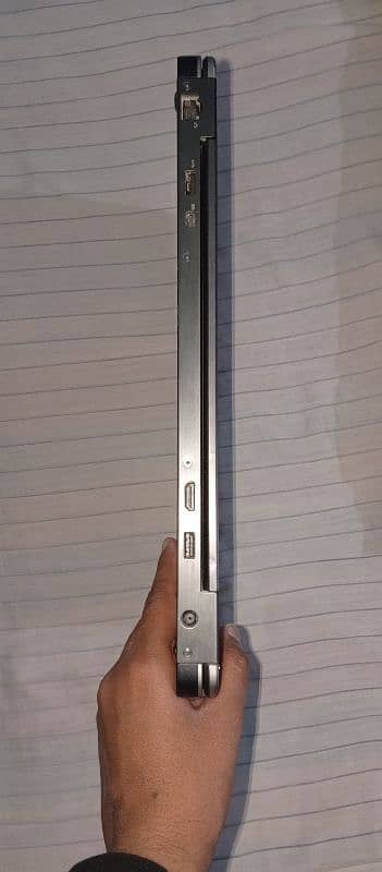 Dell Latitude (E7440) i5 4th gen 6