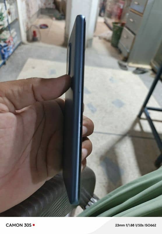 oneplus 8  8/128 good condition 3