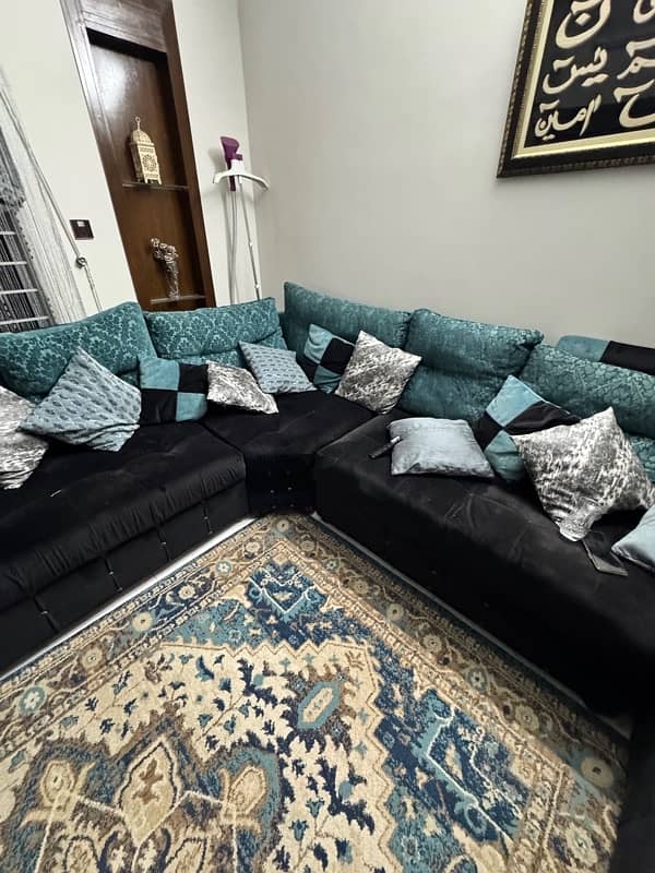 l shaped sofa in good condition perfect foam and everything 4