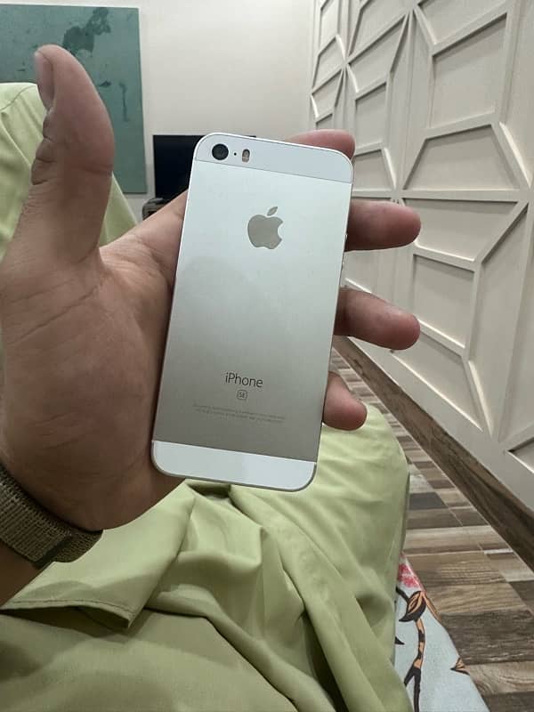 iphone SE 1st Generation 5