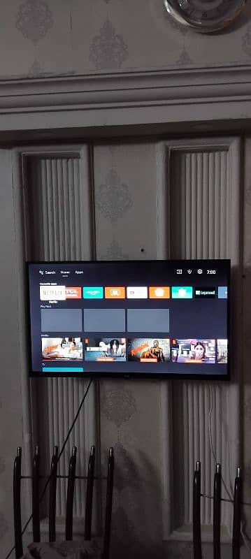 TCL32S65A abdroid TV for sale box available. 5