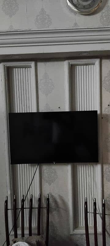 TCL32S65A abdroid TV for sale box available. 8