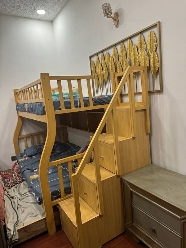 bung bed for kids (triple story) 1