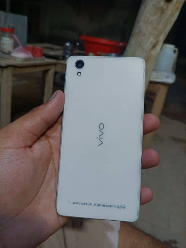 vivo y57 4 64 with box glass damji ha Baki chalta ok ha 0