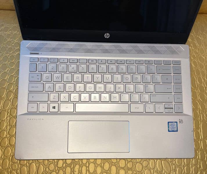 HP Pivilion Core i5 8th Generation ( 14 inch ) 4