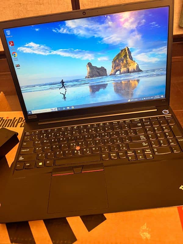 Lenovo Thinkpad E15 Core i5 10th Gen 16/512GB RAM SSD 1