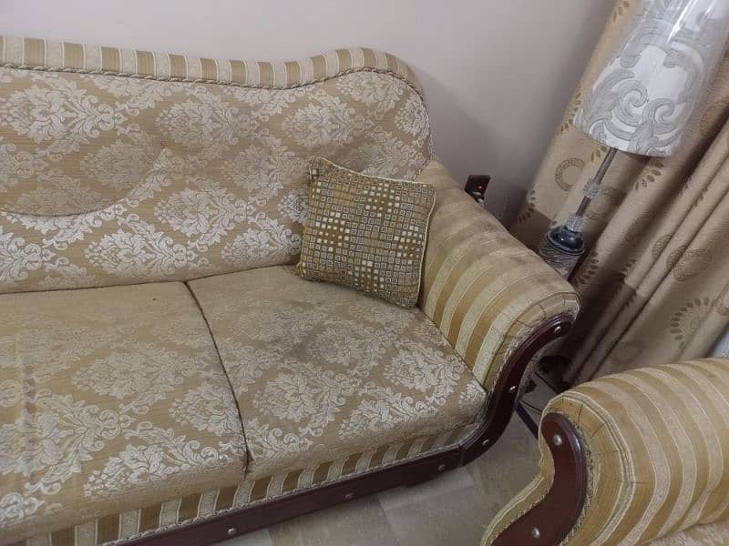 5 Seater Sofa Set condition 8/10 2