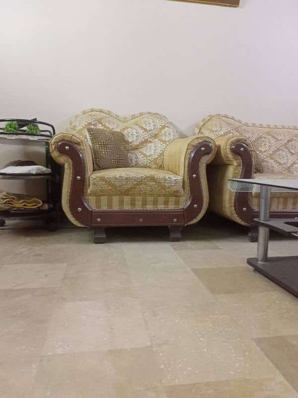 5 Seater Sofa Set condition 8/10 7