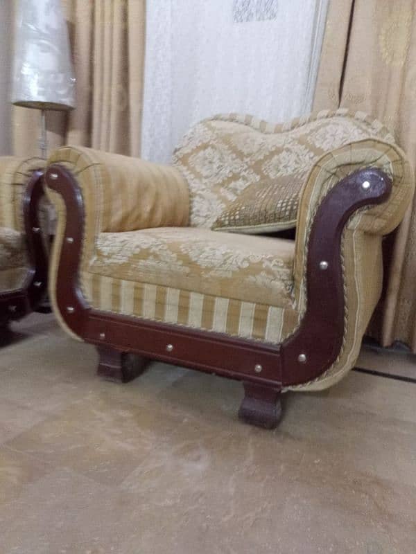 5 Seater Sofa Set condition 8/10 8