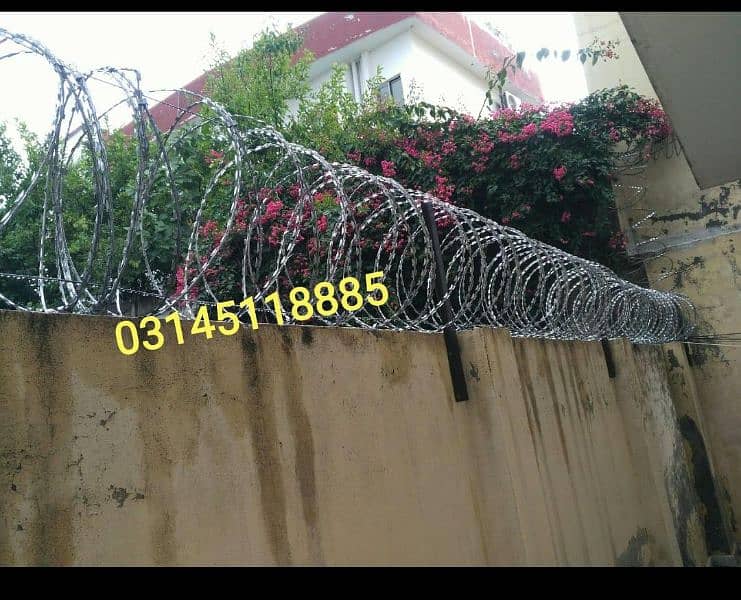 Home Appliances: Razor Wire Concertina Barbed Wire Chainlink Fence 6