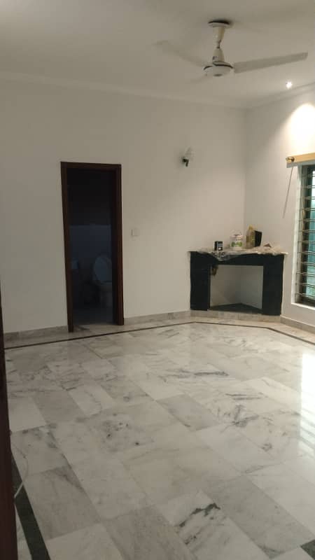 1 kanal 3 Bed upper portion Available For Rent 2