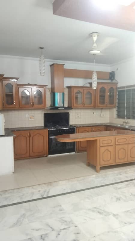 1 kanal 3 Bed upper portion Available For Rent 10