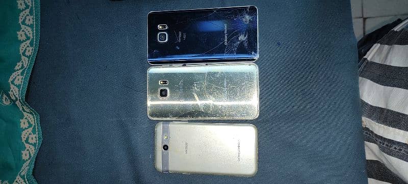 selling 3 Mobile 7