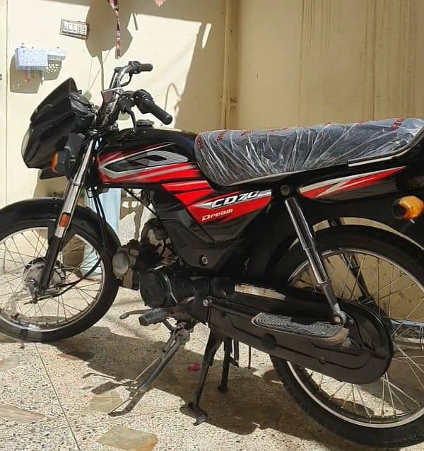 Honda CD 70 Dream In Immaculate Condition (Black Color) 3