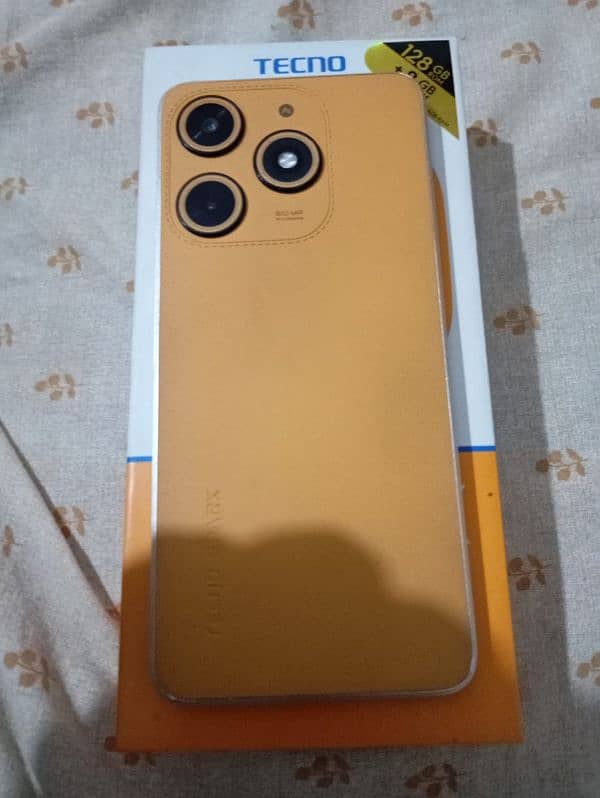 Tecno spark 10 4