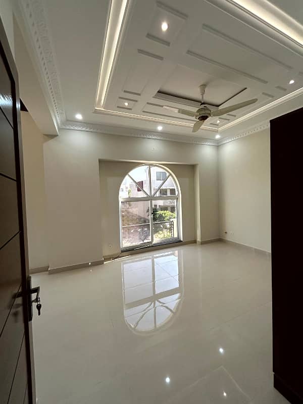 8 Marla Beautiful Brand New House Near Park Available For Sale 22