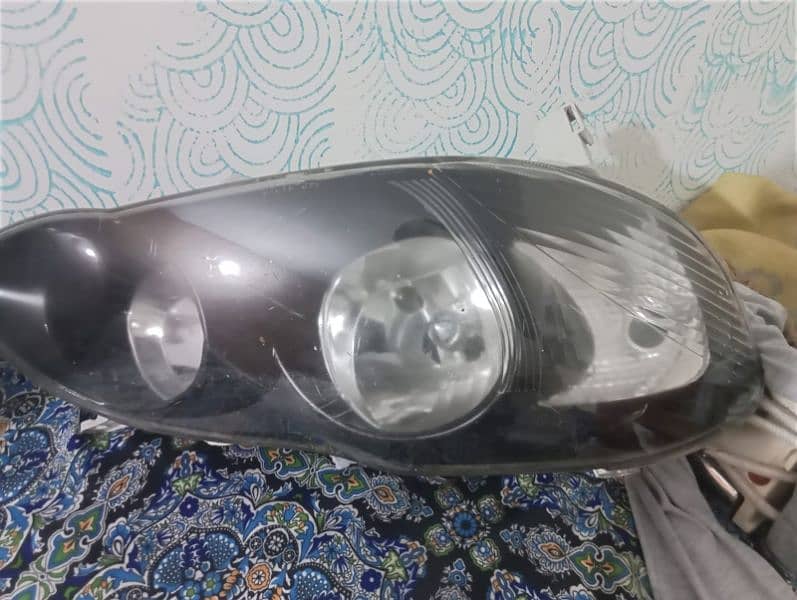 Toyota corolla 2005 model front headlight 0