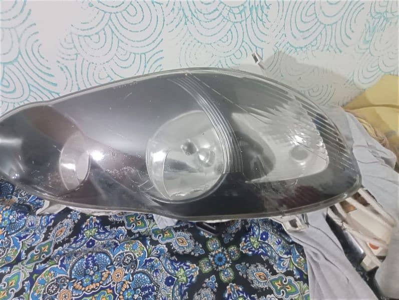 Toyota corolla 2005 model front headlight 5