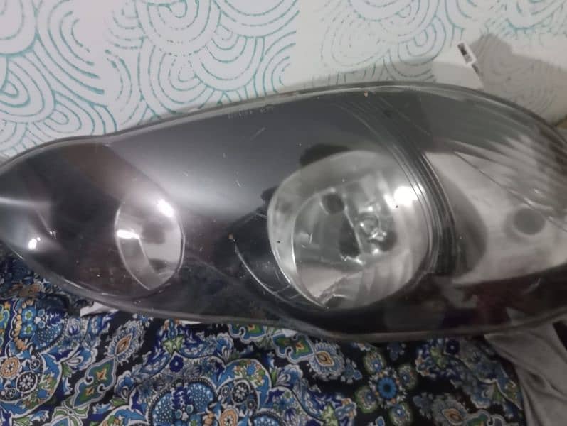 Toyota corolla 2005 model front headlight 6